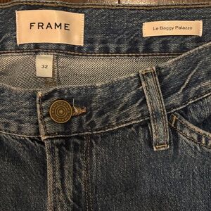 Frame Denim High Rise Jeans - Blue
Wide leg with extra insert.